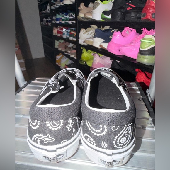 Vans Black Paisley Slip-On Shoes - Picture 4 of 5